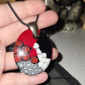 Elegant Red and Black Pendant Necklace
